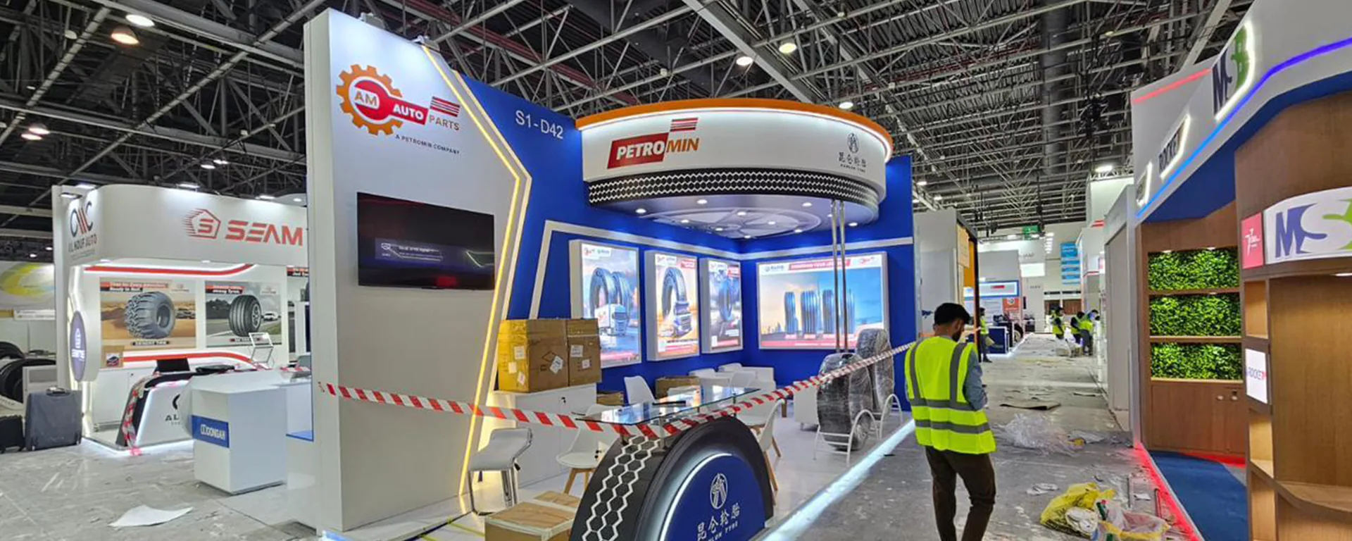 Modular exhibition stand design with LED branding by House of Exhibitions