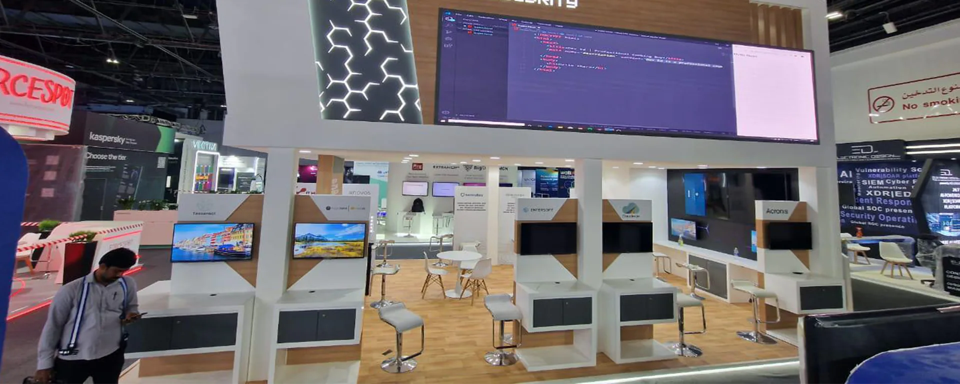 Corporate exhibition stand with meeting lounge in Dubai UAE